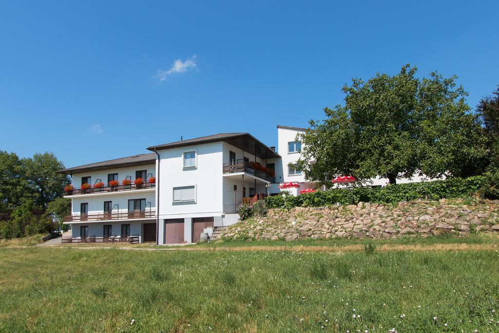 Gasthof-Pension Wein Брайтенбрунн Экстерьер фото